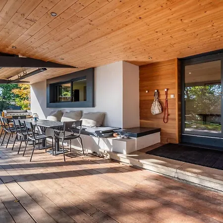Le Ferret - House With Indoor And Outdoor Swimming Pool