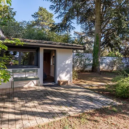 Le Ferret - House With Indoor And Outdoor Swimming Pool
